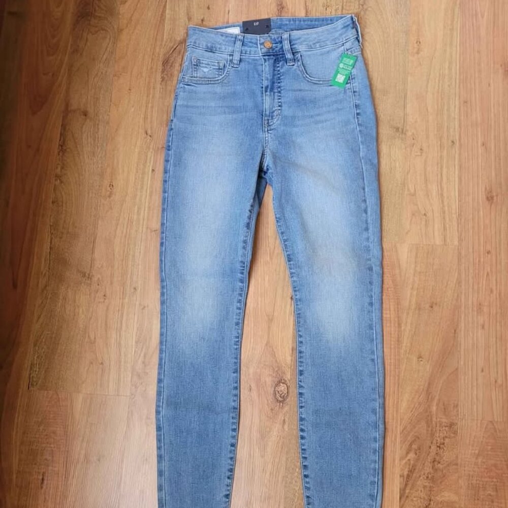 GAP High Rise Universal Legging Denim Sz 27